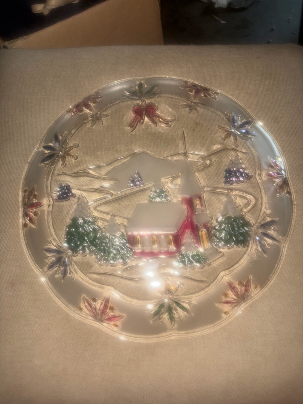1992 Crystal clear and painted plate